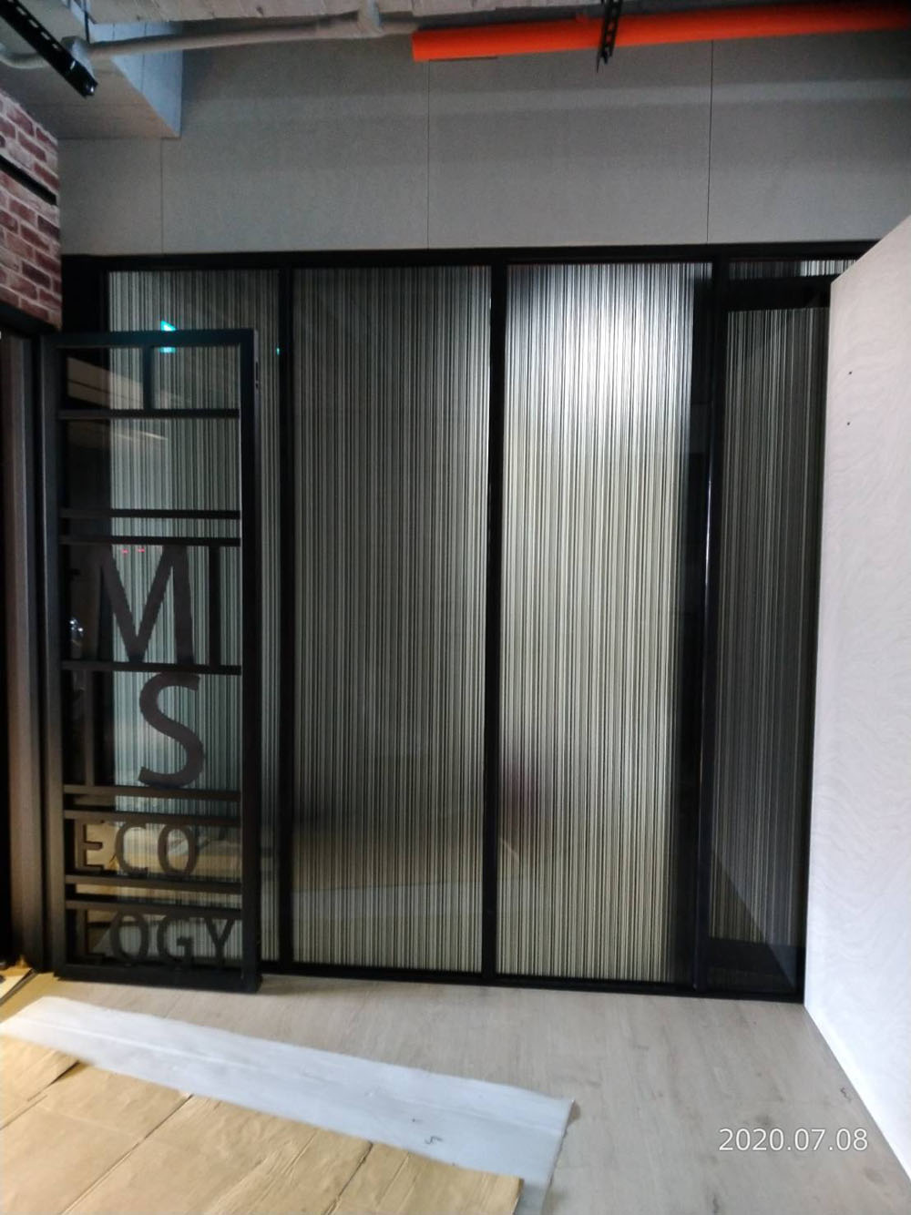 玻璃貼紙-黑條砂+磨砂